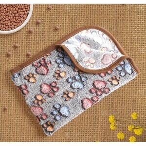 Warm & Soft Fluffy Fleece Flannel Pet Cat Dog Blanket 21" x 30"‎ SM-MED Animal